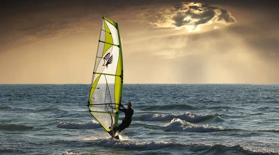 Windsurfing In Kerala